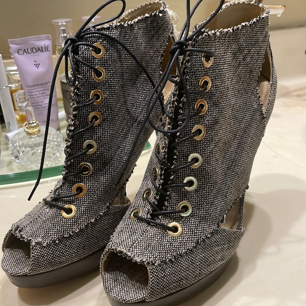 Stuart Weitzman Bootie Shoe
